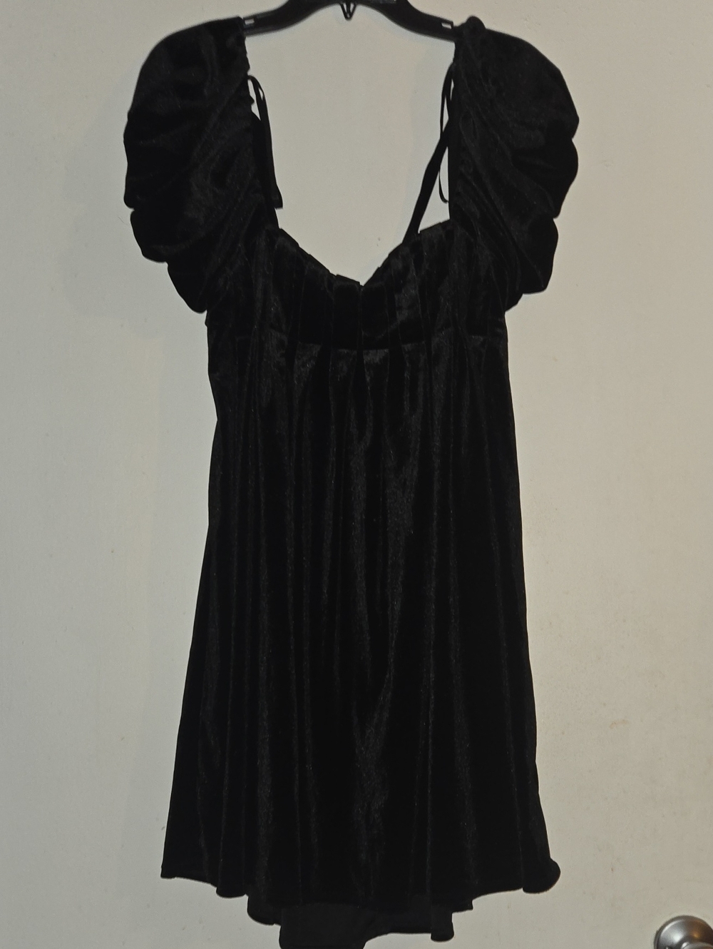 BeBop Black Velvet Puff Sleeve Mini Dress